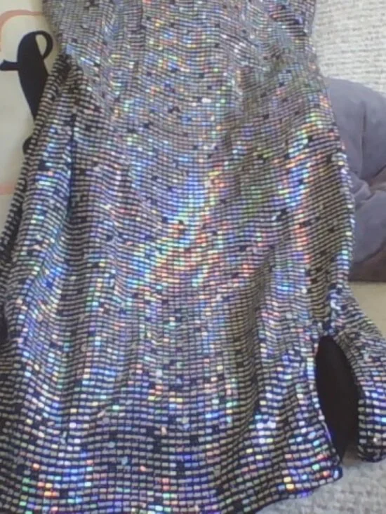 SILVER Sequin Bodycon Dress - Picture 5 of 7